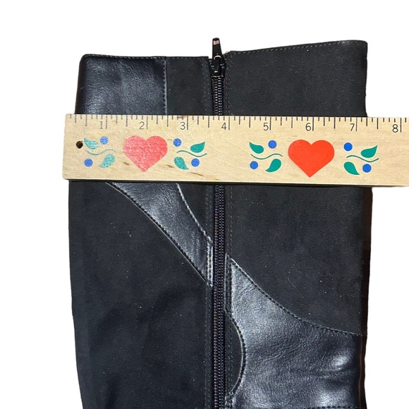 Yelda Black Knee Boots Gold Tone Buckles Size 7.5 Just Fab - Picture 8 of 9